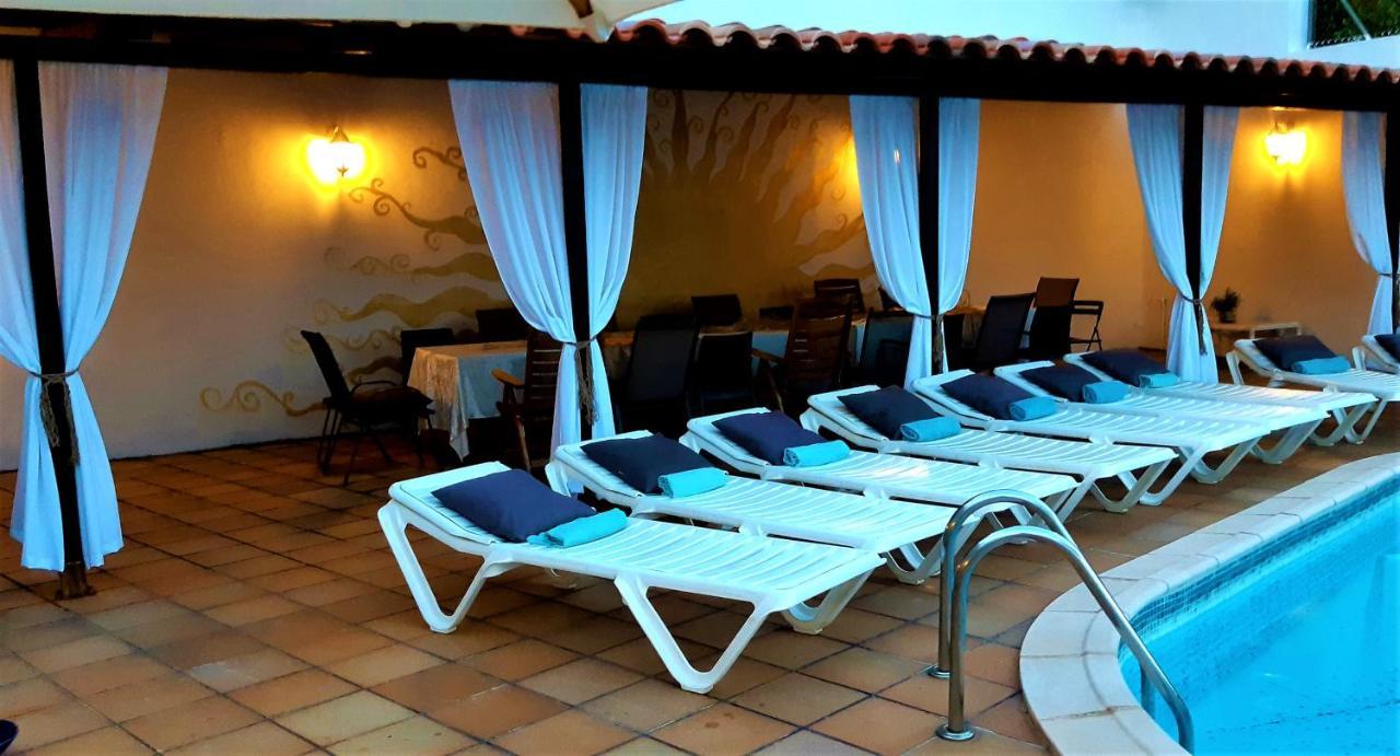 Ashram Villa Sunshine Sitges Extérieur photo